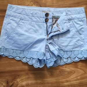 BKE lace bottom short